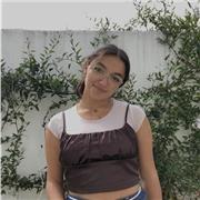 Profesora de inglés joven, para principiantes, prácticas o expertos. Nivel de inglés C2, clases remotas